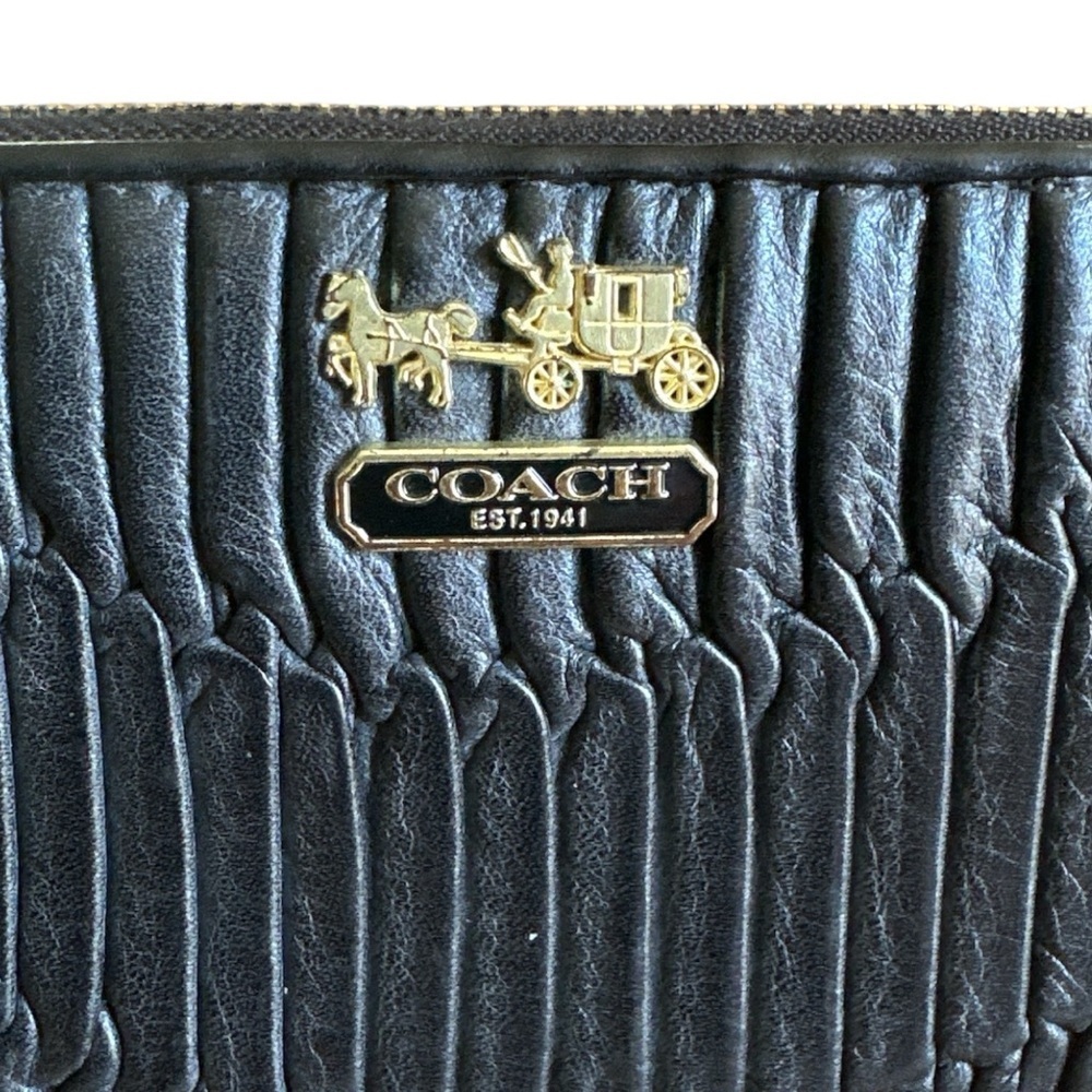 Coach Madison Gathered Leather Black Accordion Zip Wallet EUC - Picture 3 of 6
